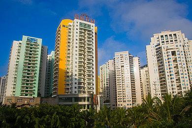 一大批RTX 5090来袭！英伟达公版和AIC非公版显卡图赏